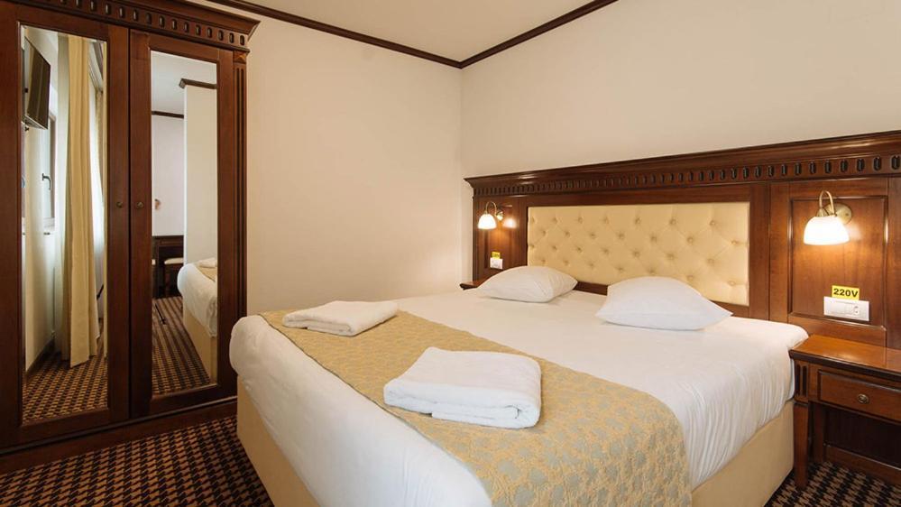 Hotel Alpin Rarau คัมพูลุง โมลโดเวเนสค์ ภายนอก รูปภาพ